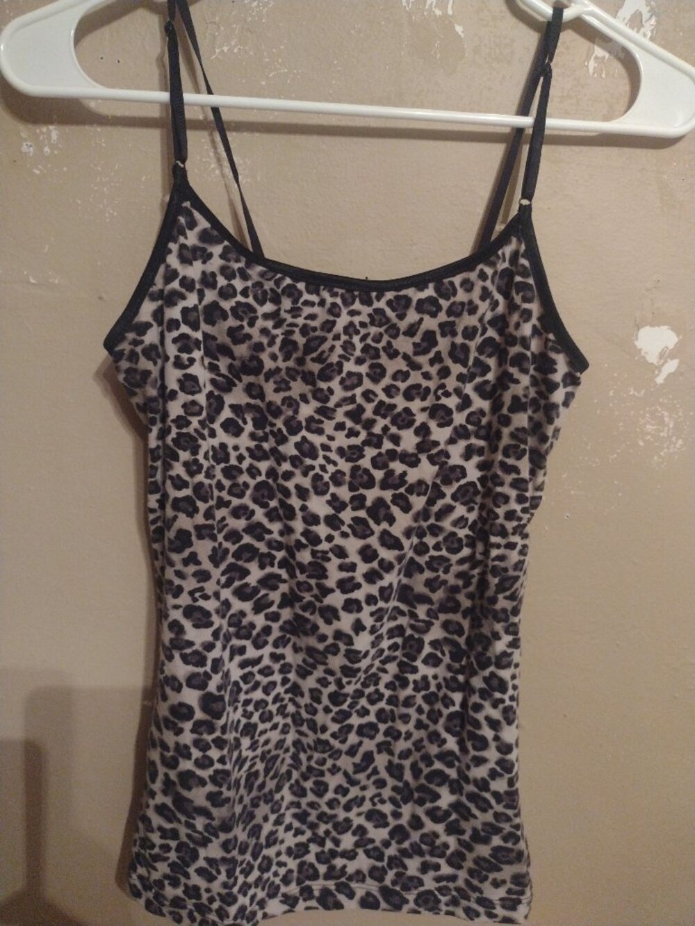 ambiance apparel Large L Adjustable Spaghetti Strap Gray Leopard Print Cotton
